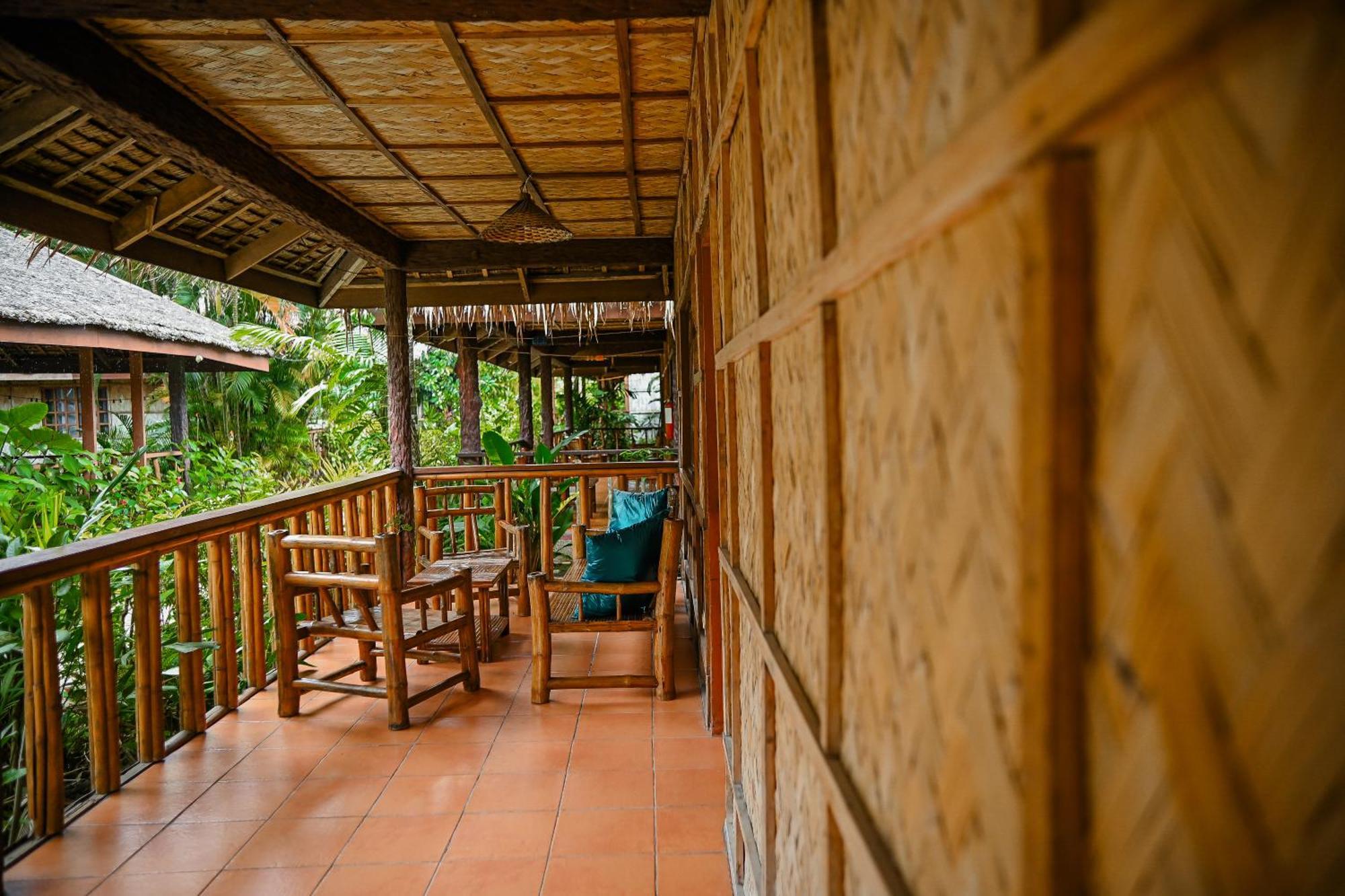 Garden Of Eden Dive Resort Puerto Galera Εξωτερικό φωτογραφία