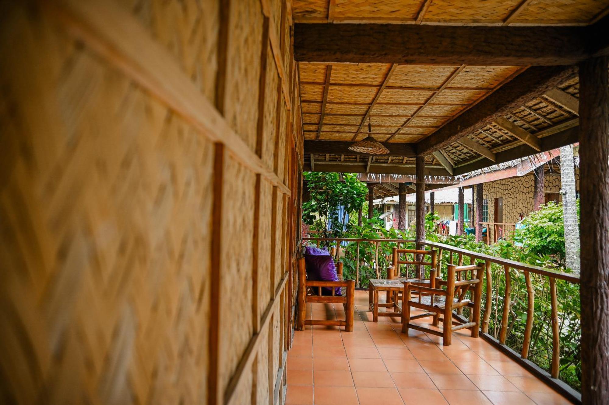 Garden Of Eden Dive Resort Puerto Galera Εξωτερικό φωτογραφία