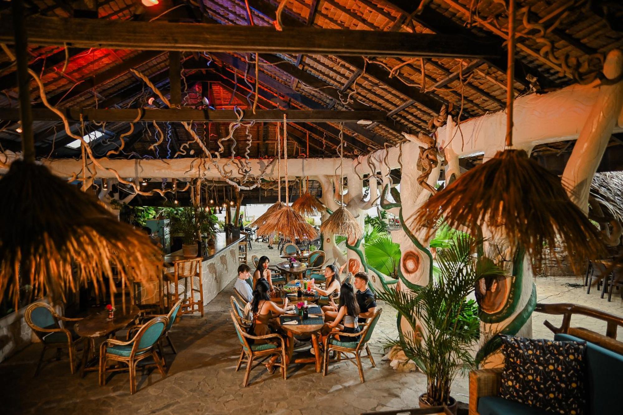 Garden Of Eden Dive Resort Puerto Galera Εξωτερικό φωτογραφία