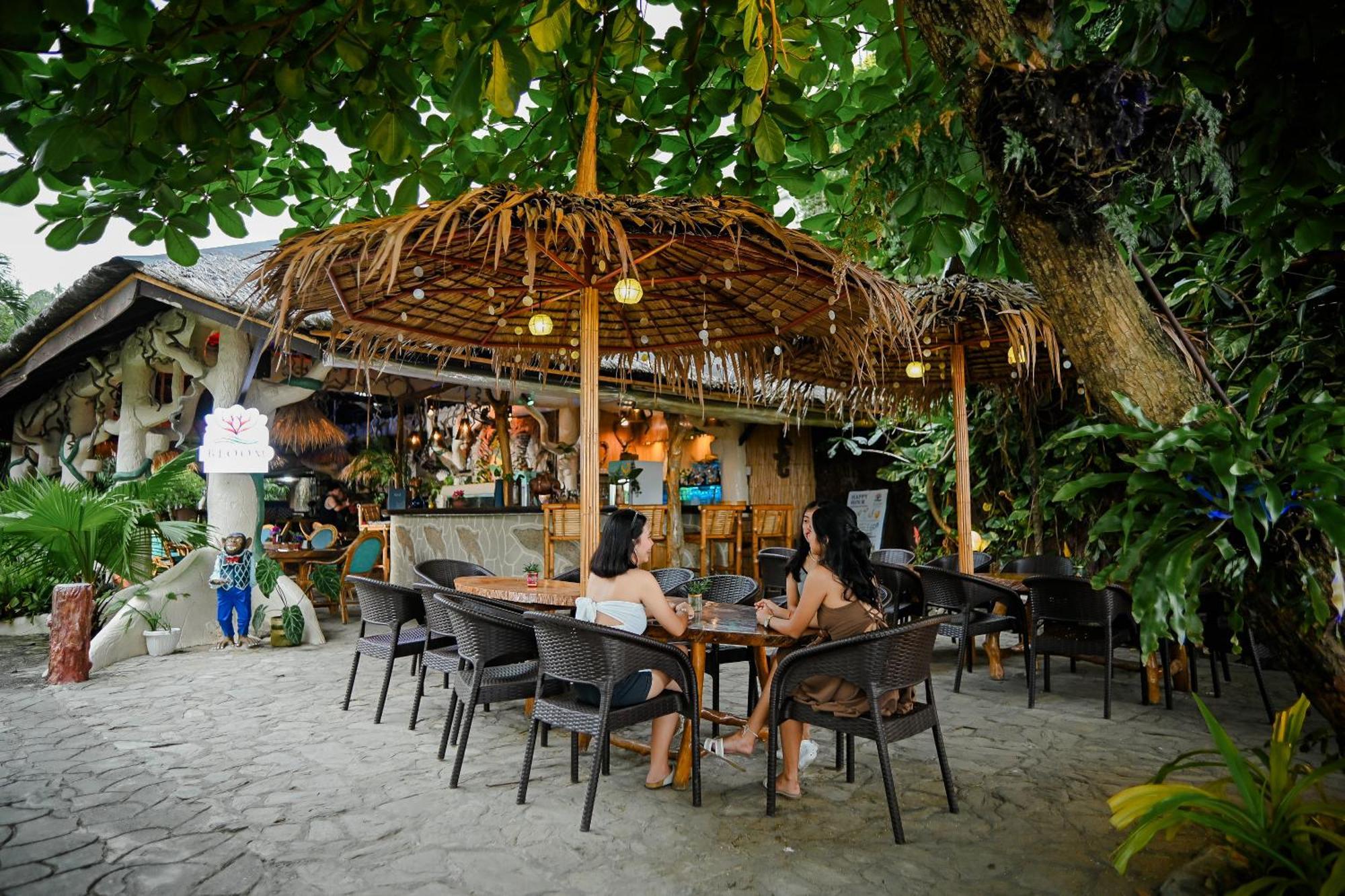 Garden Of Eden Dive Resort Puerto Galera Εξωτερικό φωτογραφία